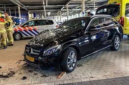 Auto botst tegen muur bij wasstraat Heerhugowaard