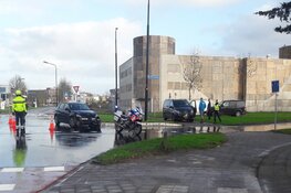 Auto total loss na ongeval op kruispunt Heerhugowaard