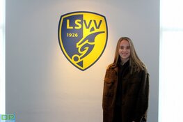 Het jaar van Daphne van Domselaar, over FC Twente, LSVV, Oranje en voetballen in coronatijd