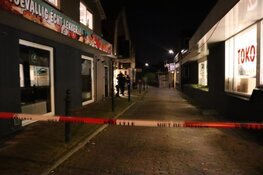 Verdachten van overvallen nagelstudio en snackbar blijven langer vastzitten