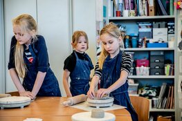 Ontdek de wonderlijke wereld van kunst en techniek bij Cool!