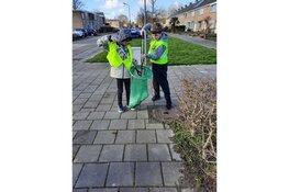 Allente kids ruimen spelenderwijs de schoolomgeving op