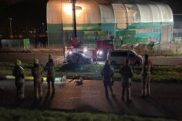 Grote brand in loods aan de Overtoom