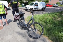 Fietser gewond bij aanrijding op de Middenweg