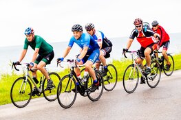 'n Skoftig mooi tochie: jubileumeditie Ronde van de Westfriese Omringdijk een groot succes!