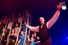 “Tefredo’s Talenten Spektakel” op het Strand van Luna