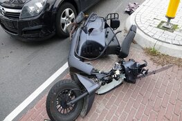 Bestuurder snorscooter gewond in Zuid-Scharwoude