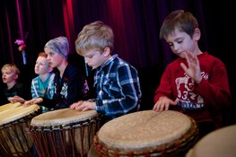 Tover je basisschool om tot theater, concertzaal of fotostudio!