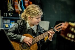 Tover je basisschool om tot theater, concertzaal of fotostudio!