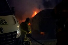 Opnieuw autobrand in Heerhugowaard, ditmaal in Oberonlaan