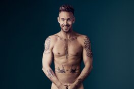 Charly Luske uit de kleren voor ‘Story of Robbie Williams’?