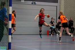 KSV na rust langs Tornado, Vrone hard onderuit