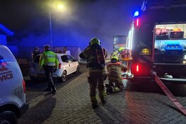 Meerdere eenheden ter plaatse bij woningbrand aan Melkpad in Zuid-Scharwoude