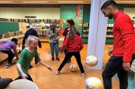 Voetbalfeest in de bieb