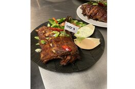 Iedere woensdag onbeperkt Spareribs bij Grandcafe Lio's