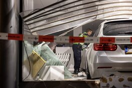 Ravage na ramkraak op kledingwinkel in Alkmaar