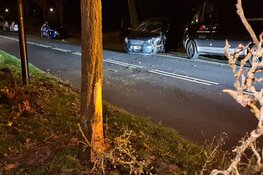 Twee gewonden bij eenzijdig ongeval op Van Veenweg in Heerhugowaard