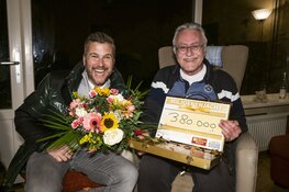 Hans uit Heerhugowaard zondagavond door Winston Gerschtanowitz verrast met 380.000 euro