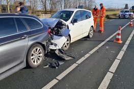 Botsing met vier auto&#39;s op N242