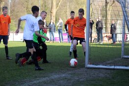 De Vlindertuin grote winnaar op finaledag Schoolvoetbal Dijk en Waard
