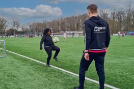 Namish nam haar passie voor voetbal mee naar Heerhugowaard