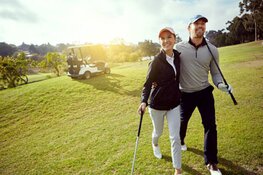 Op Golf Date: De perfecte manier om een leuke tijd te hebben en nieuwe mensen te ontmoeten