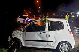 Auto te water langs Oosttangent in Heerhugowaard