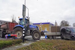 Schade bij aanrijding op Middenweg in Heerhugowaard