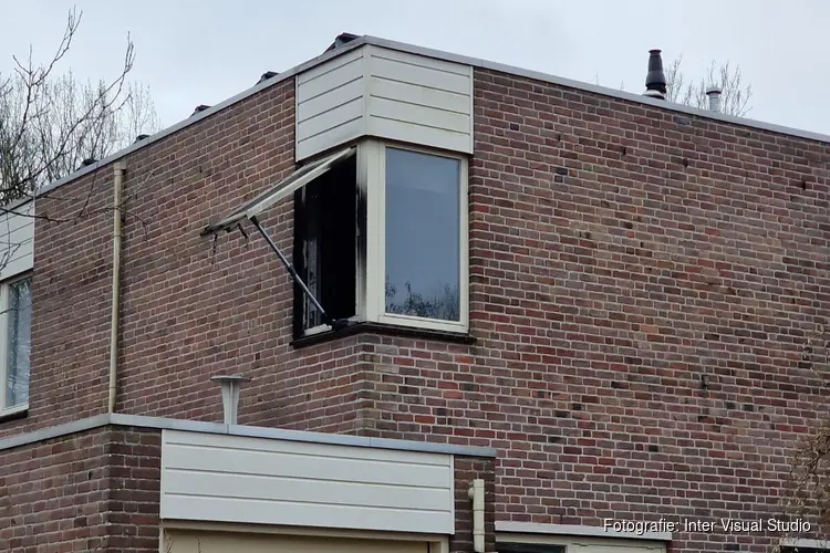 Drie gewonden bij woningbrand in Heerhugowaard