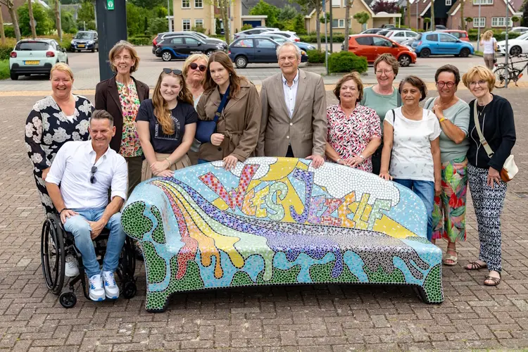 Tweede Social Sofa van Dijk en Waard voor De Binding