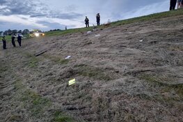 Auto te water gereden in Oterleek