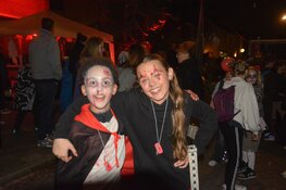 Ahornlaan wordt AHorrorlaan: Halloween groots gevierd in Heerhugowaardse Bomenwijk