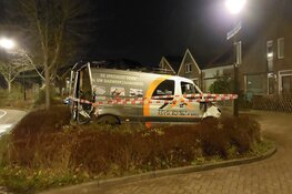 Bedrijfsbus door brand verwoest aan Stellingmolen in Heerhugowaard