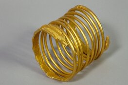 Politie doorzoekt bedrijfspand in onderzoek naar gestolen topstukken Drents Museum