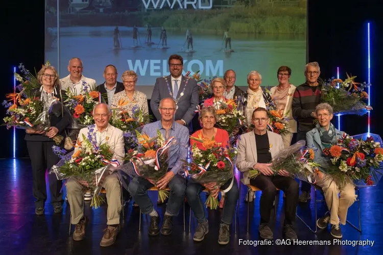 Veertien inwoners van Dijk en Waard ontvangen Koninklijke onderscheiding