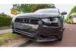 Scooterbestuurder naar het ziekenhuis na harde aanrijding in Heerhugowaard