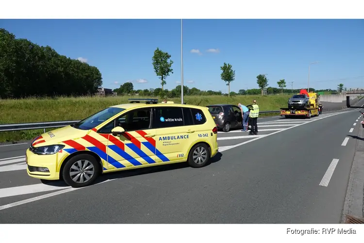 Bestuurder gewond en veel schade na keeractie op N194
