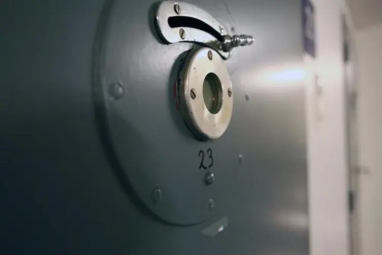 Tot 3 jaar cel geëist tegen verdachten nepklusbedrijven