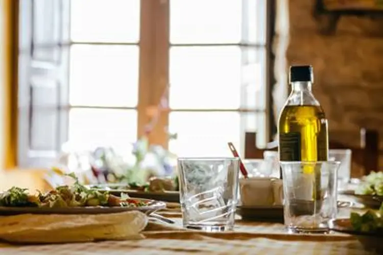 Extra vierge olijfolie: vloeibaar goud voor jouw gezondheid én smaakpapillen