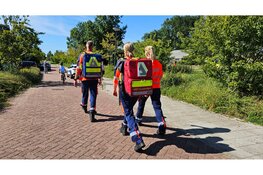 Traumahelikopter landt midden in woonwijk Heerhugowaard