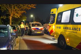 Auto op z'n kant in Noord-Scharwoude, bestuurder aangehouden