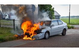 Auto afgebrand tijdens rit door Heerhugowaard