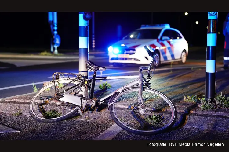 Fietser aangehouden na veroorzaken van botsing met auto op N245