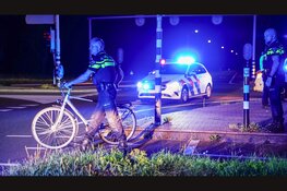 Fietser aangehouden na veroorzaken van botsing met auto op N245