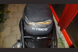 Geparkeerde scooter vat vlam in Heerhugowaard, vermoeden van brandstichting