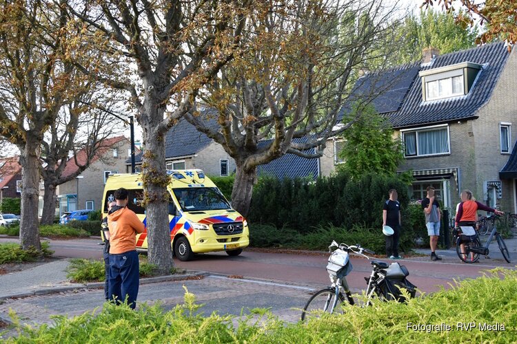 Vrouw gewond bij botsing tussen twee fietsers in Heerhugowaard