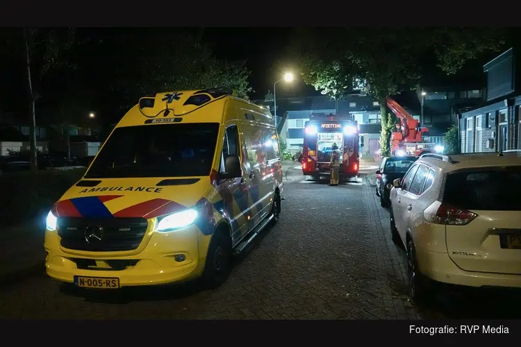 Bewoners ademen rook in bij schoorsteenbrand in Heerhugowaard