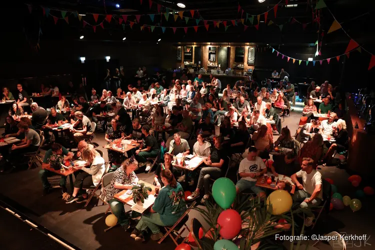 De grootste muziekquiz van het jaar strijkt neer in Victorie: Popquiz XL met live muziek en extra’s