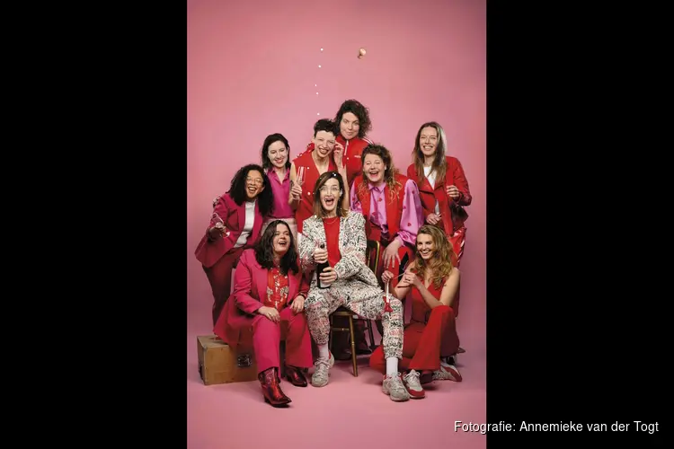 Vrouwejaars bij Cool: terugblikken op 2025 met steengoede comédiennes