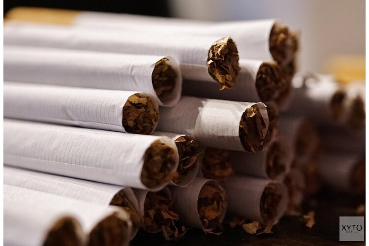 Negen aanhoudingen na ontdekking illegale sigarettenfabriek in Heerhugowaard